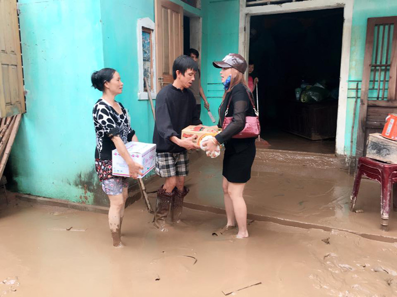 Viết cho miền Trung qua cơn lũ